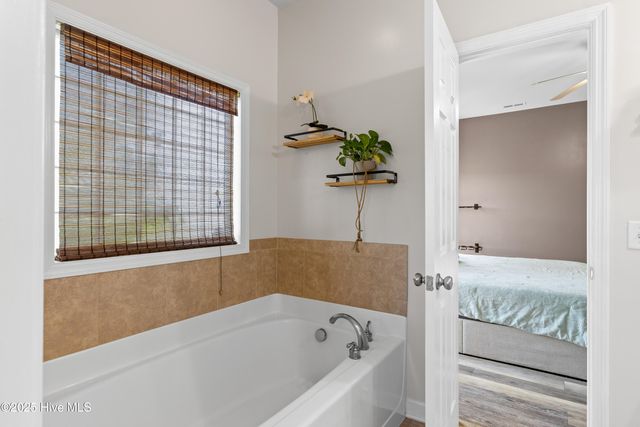 116 Moonstone Court, Jacksonville, NC 28546