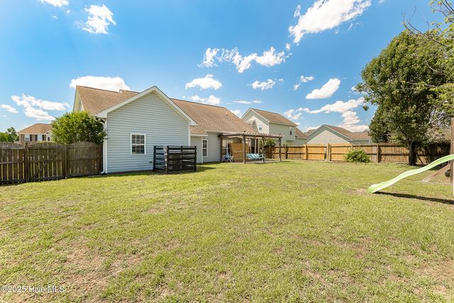 116 Moonstone Court, Jacksonville, NC 28546