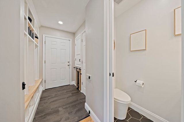 16 Farm St, Weymouth, MA 02190