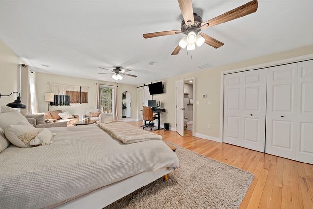 16 Farm St, Weymouth, MA 02190