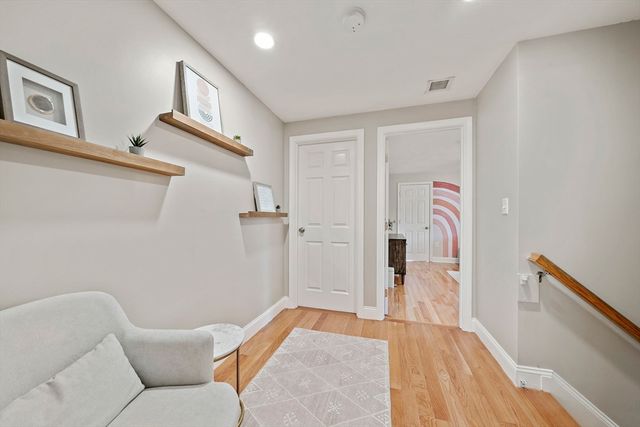 16 Farm St, Weymouth, MA 02190