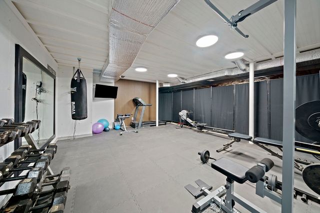 16 Farm St, Weymouth, MA 02190