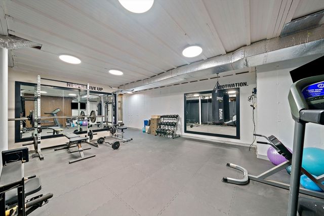 16 Farm St, Weymouth, MA 02190