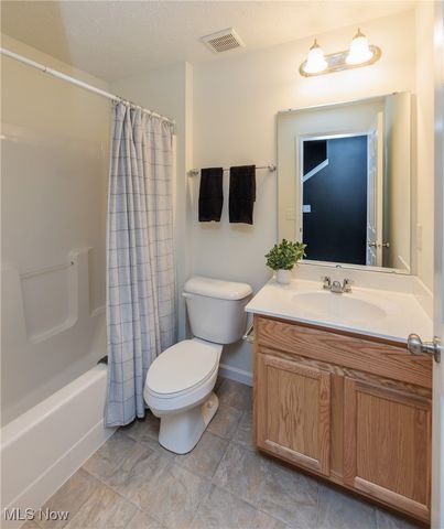 8743 Ashton Place, North Ridgeville, OH 44039