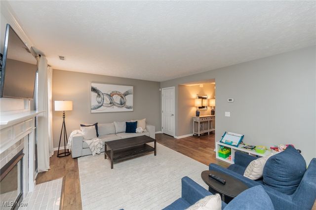 8743 Ashton Place, North Ridgeville, OH 44039