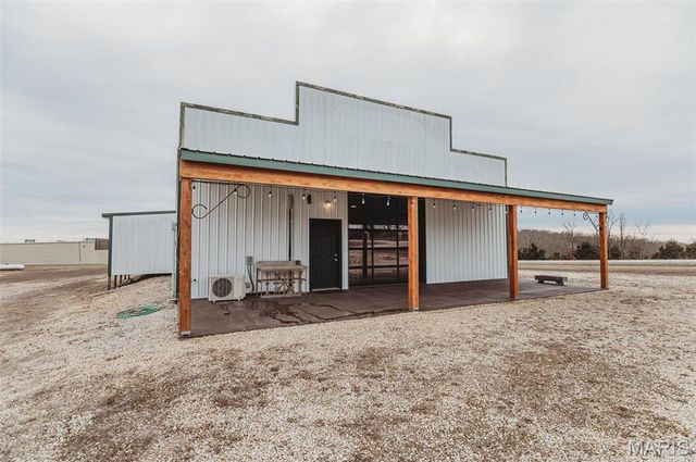 15906 Private Road 470, Vichy, MO 65580