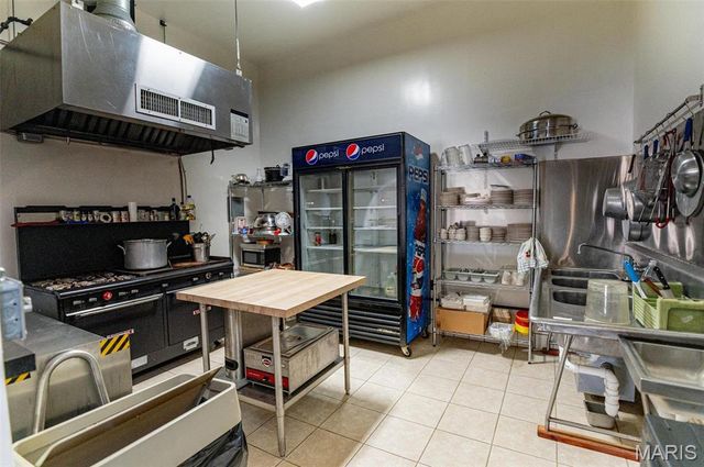 15906 Private Road 470, Vichy, MO 65580