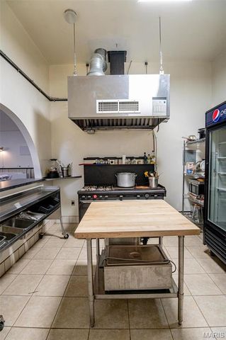 15906 Private Road 470, Vichy, MO 65580