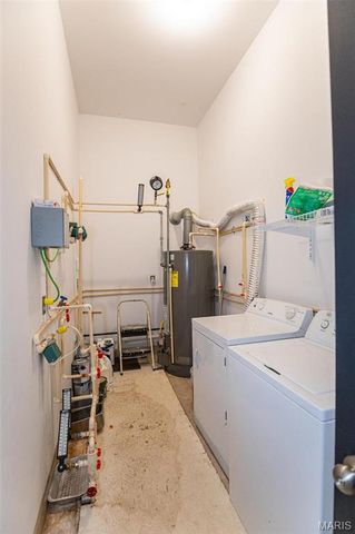 15906 Private Road 470, Vichy, MO 65580