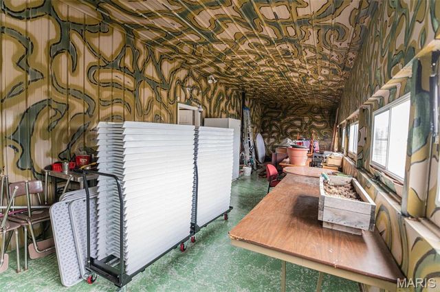 15906 Private Road 470, Vichy, MO 65580