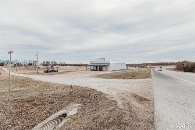 15906 Private Road 470, Vichy, MO 65580