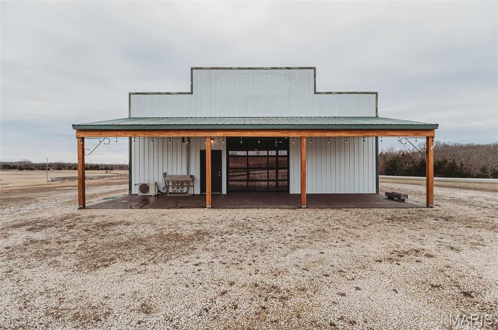 15906 Private Road 470, Vichy, MO 65580