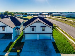 920 Cooksey Court A, Grandview, TX 76050