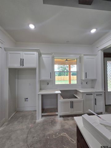 7727 Molina Dr, Tyler, TX 75704