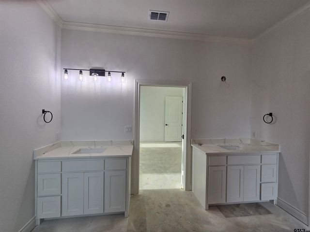 7727 Molina Dr, Tyler, TX 75704
