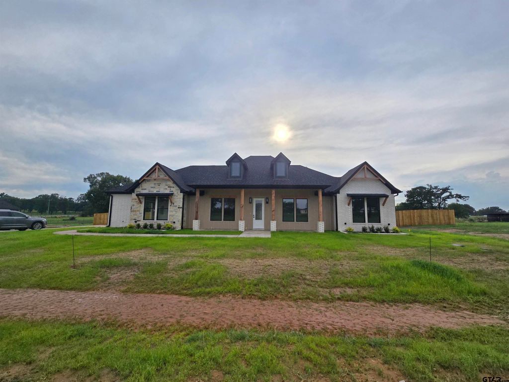 7727 Molina Dr, Tyler, TX 75704