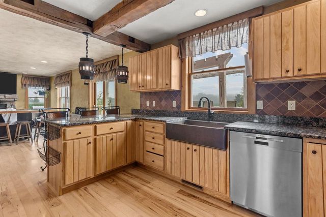 E7911 SYMCO ROAD, Bear Creek, WI 54922