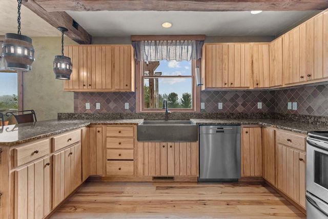 E7911 SYMCO ROAD, Bear Creek, WI 54922