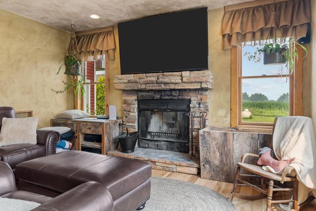 E7911 SYMCO ROAD, Bear Creek, WI 54922