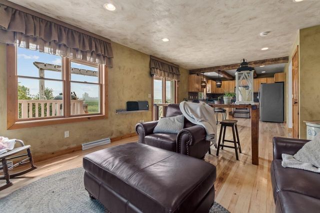E7911 SYMCO ROAD, Bear Creek, WI 54922