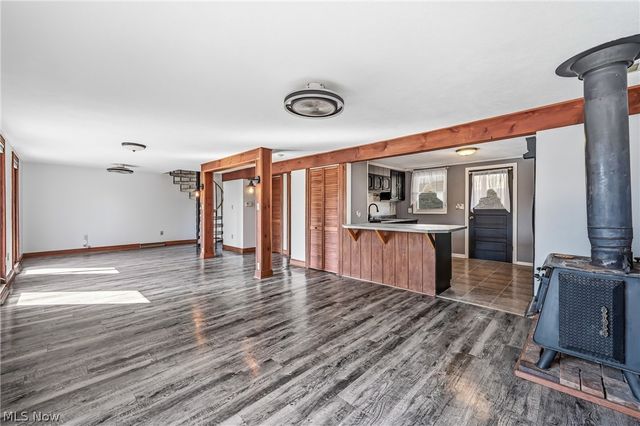 1511 Lake Front Drive, Salem, OH 44460