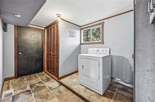 1511 Lake Front Drive, Salem, OH 44460