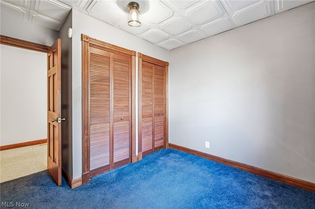 1511 Lake Front Drive, Salem, OH 44460