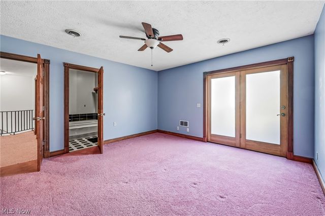 1511 Lake Front Drive, Salem, OH 44460