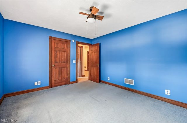 1511 Lake Front Drive, Salem, OH 44460