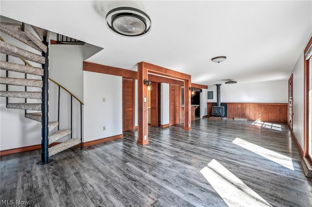 1511 Lake Front Drive, Salem, OH 44460