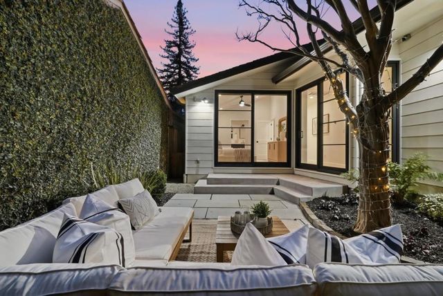 112 Olive Street, Los Gatos, CA 95030