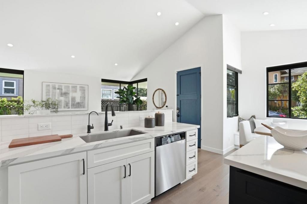 Image 25 of property listing at 112 Olive Street, Monte Sereno, CA 95030