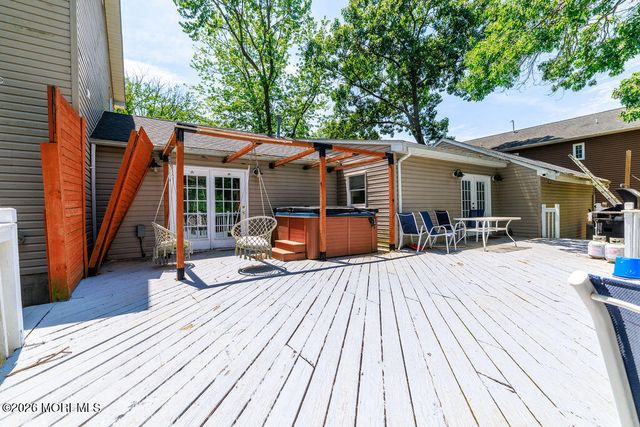 30 Spruce Road, Howell, NJ 07731