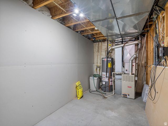 821 E 2050 S, Clearfield, UT 84015