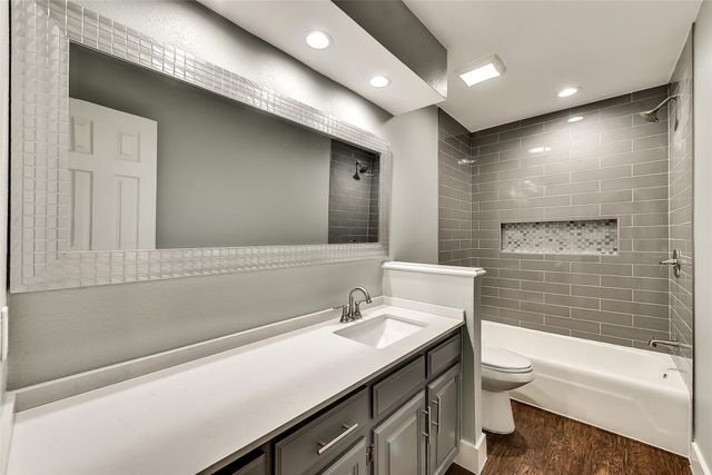 1865 Green Ridge Drive, Carrollton, TX 75007