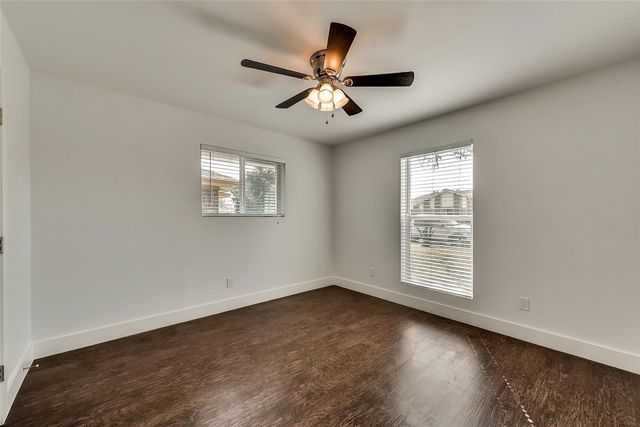 1865 Green Ridge Drive, Carrollton, TX 75007