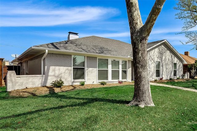 1865 Green Ridge Drive, Carrollton, TX 75007