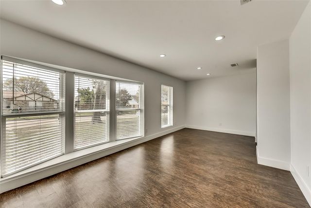 1865 Green Ridge Drive, Carrollton, TX 75007