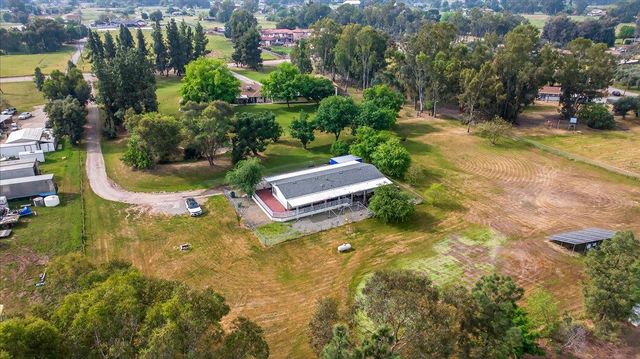 11640 E Sierra Avenue, Clovis, CA 93619
