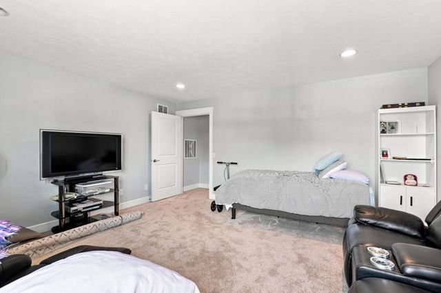 12602 E E 13th Ave, Spokane Valley, WA 99216