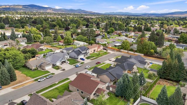 12602 E E 13th Ave, Spokane Valley, WA 99216