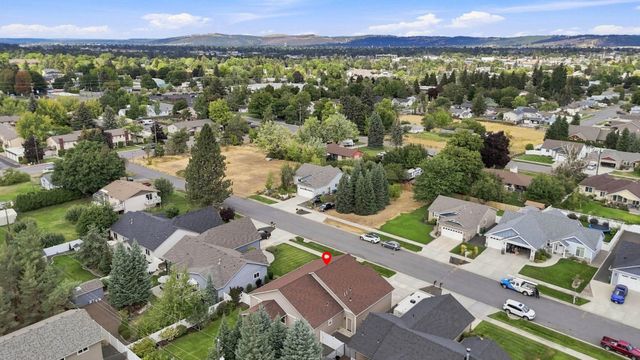 12602 E E 13th Ave, Spokane Valley, WA 99216