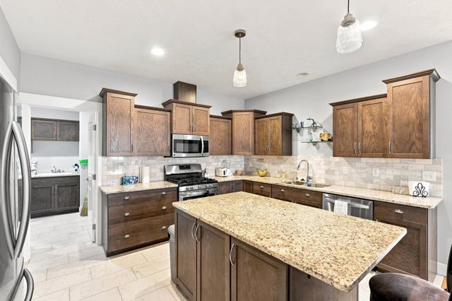 12602 E E 13th Ave, Spokane Valley, WA 99216