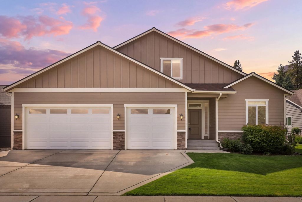 12602 E E 13th Ave, Spokane Valley, WA 99216