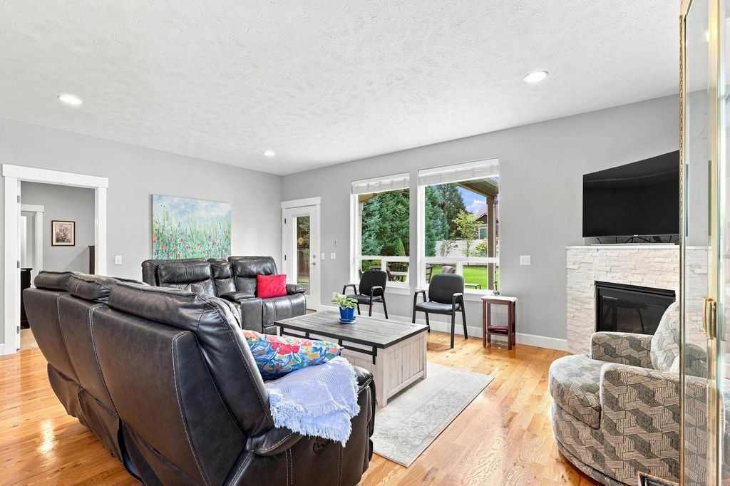 12602 E E 13th Ave, Spokane Valley, WA 99216 photo 5