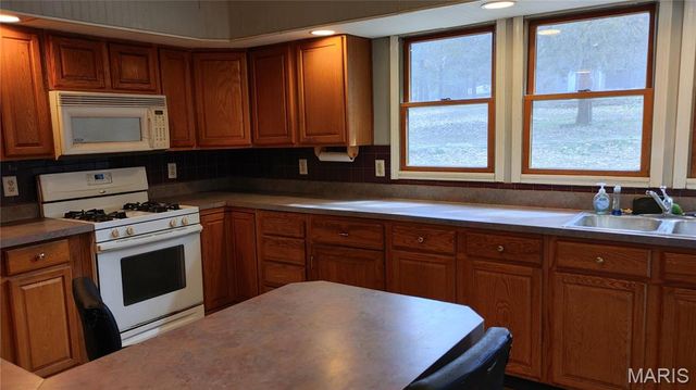 4828 Whitehead Road, Hillsboro, MO 63050