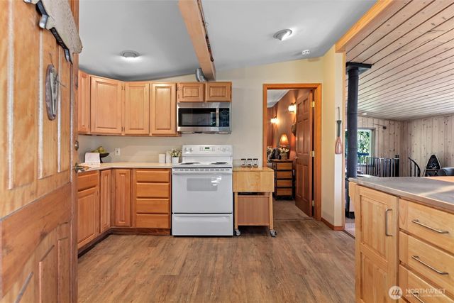 1012 S Lake Roesiger Road, Snohomish, WA 98290