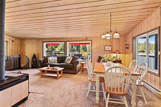1012 S Lake Roesiger Road, Snohomish, WA 98290