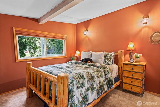 1012 S Lake Roesiger Road, Snohomish, WA 98290