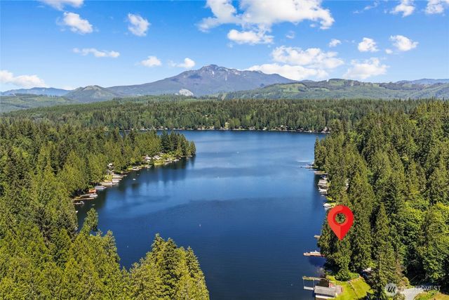 1012 S Lake Roesiger Road, Snohomish, WA 98290